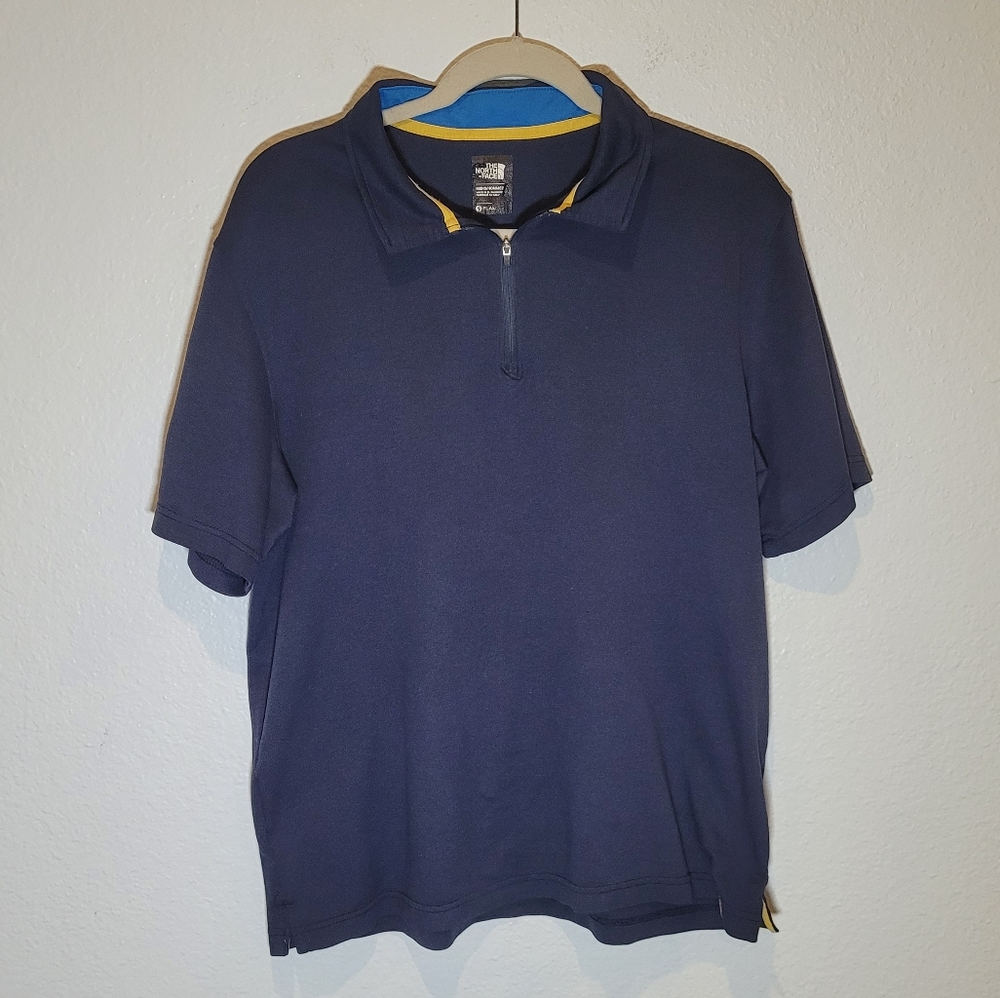 The North Face 1/4 zip pull over, good condition